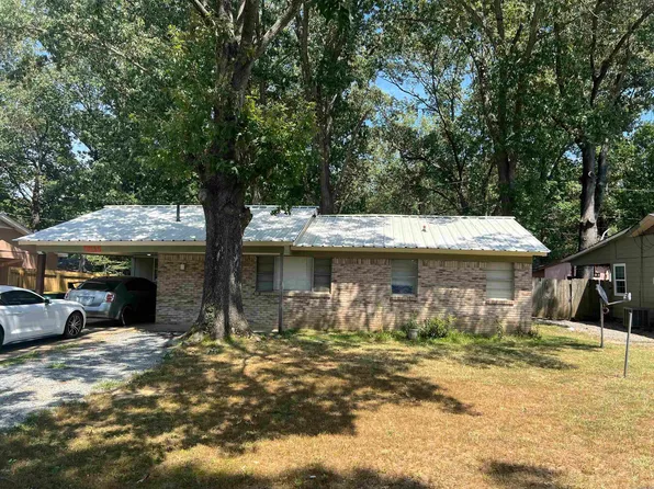 9615 Stardust Trl, Little Rock, AR 72209