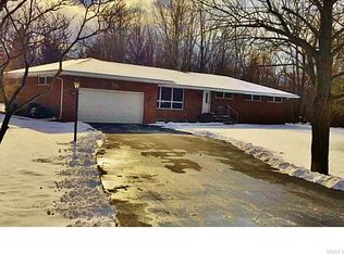 744 Pletcher Rd, Lewiston, NY 14092