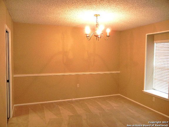 3rd image of 5122 Capistrano St