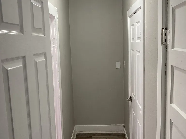 1812 G St N #1 — Photo 12