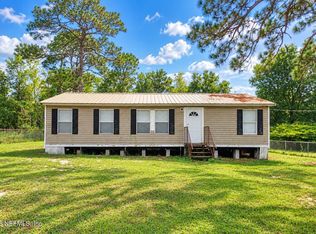 119 CARACAS Street, Interlachen, FL 32148