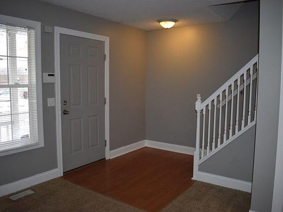 2nd image of 19 E Emerling Ave