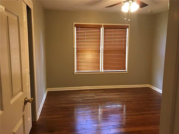 4th image of 1026 Driftwood Pl