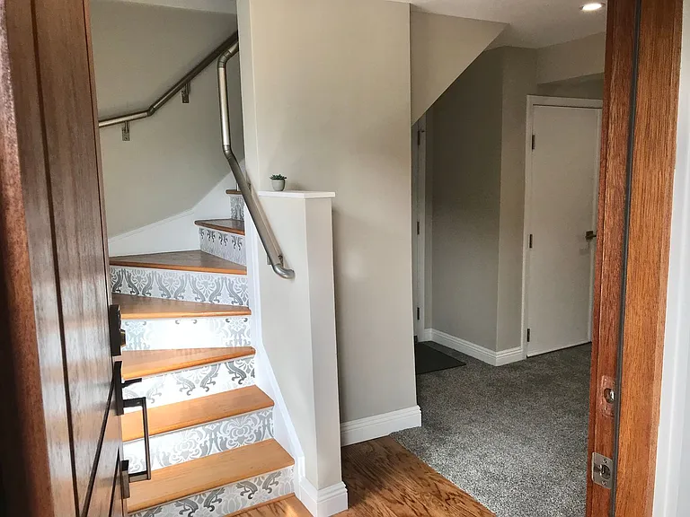 730 Myra Way — Photo 33