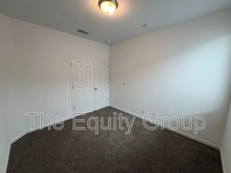 1336 W Porter Ct — Photo 18
