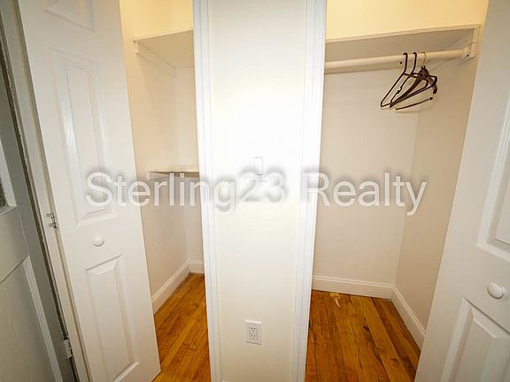 5th image of 3061 33rd St #3B