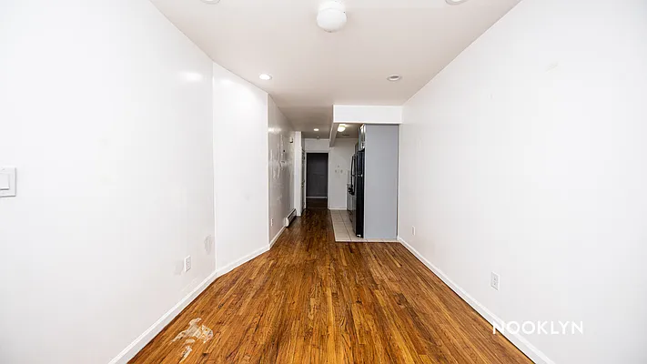Rented by Nooklyn NYC LLC | media 17