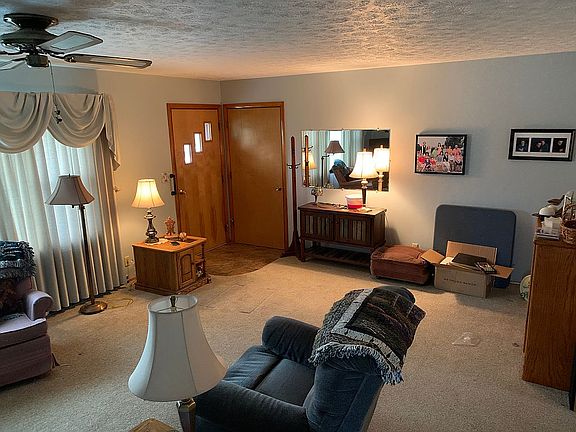 5th image of 1225 College St