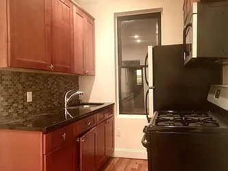 Rented by Premier Metro Realty Corp