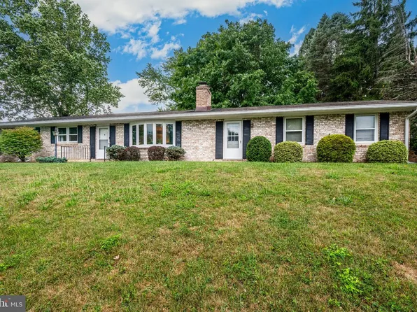 659 Geneva Dr, Westminster, MD 21157