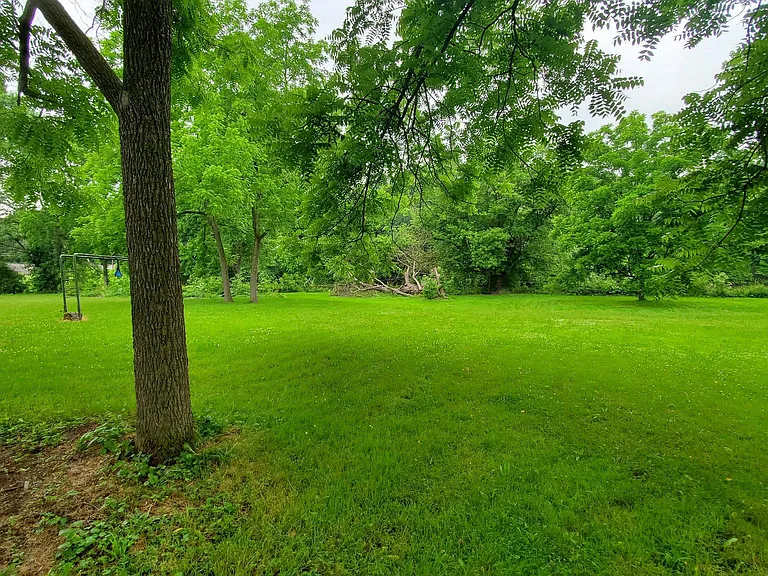 12512 Stone Bridge Dr — Photo 3