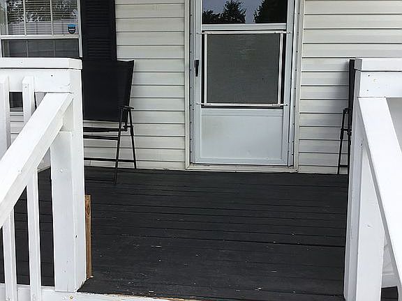 3rd image of 6450 SE 70th St