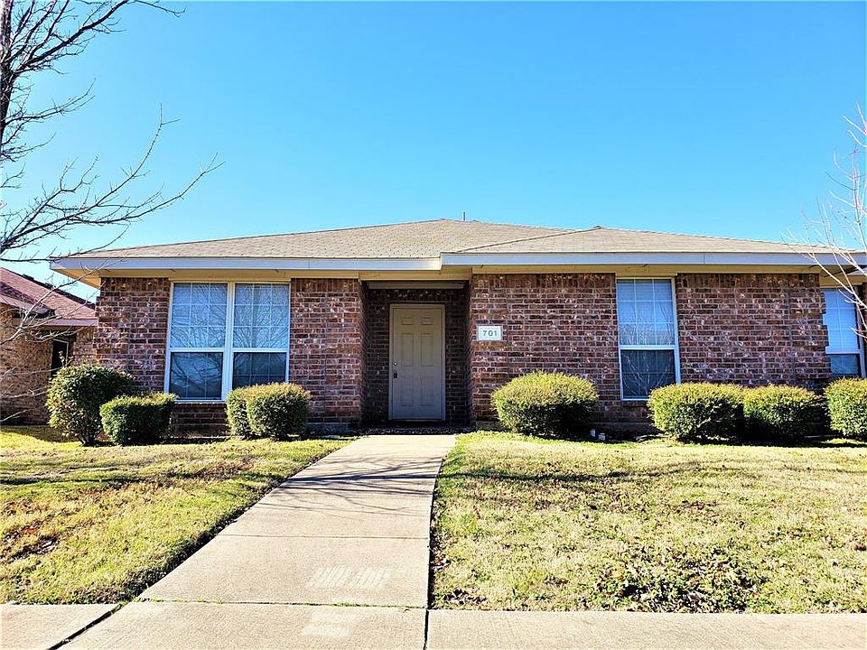 1st image of 701 Horseshoe Ct