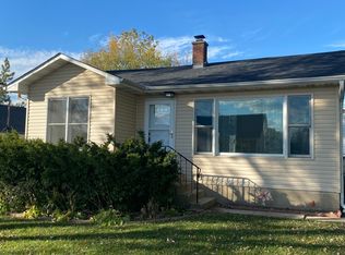 2724 Harrison Pl, Waukegan, IL 60085