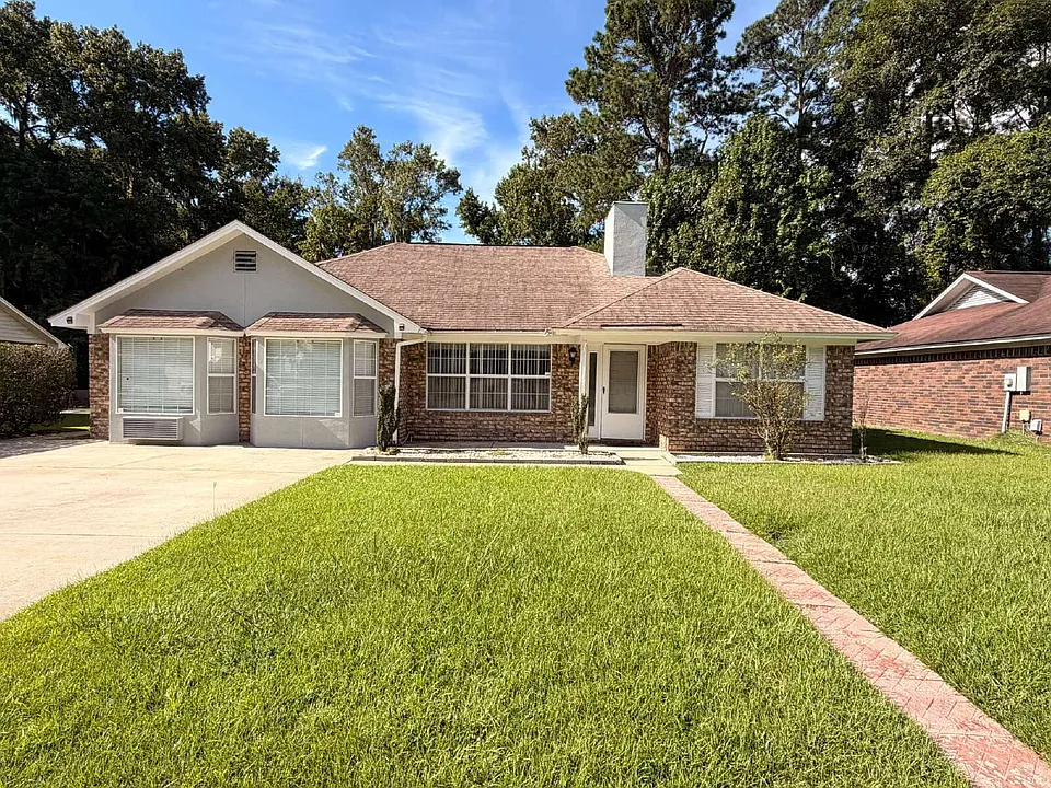 117 Bordeaux Ln