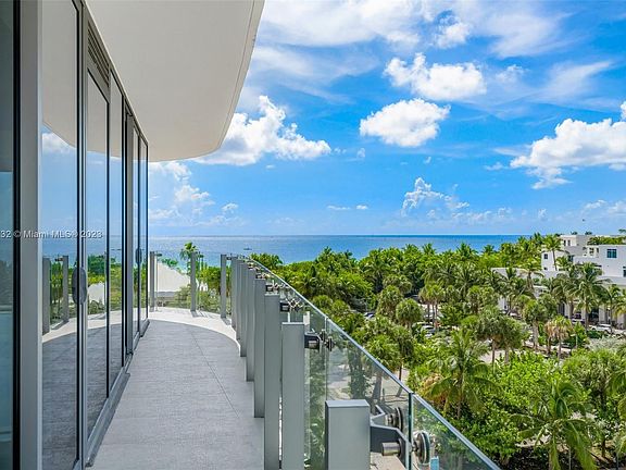 4th image of 1 Collins Ave Unit 607