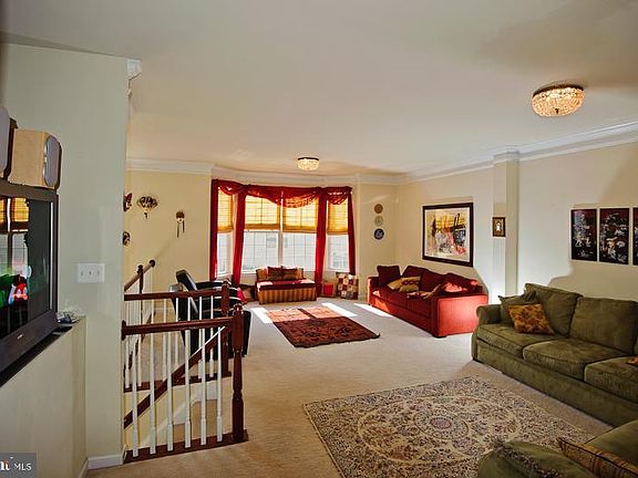 2nd image of 4461 Monmouth St