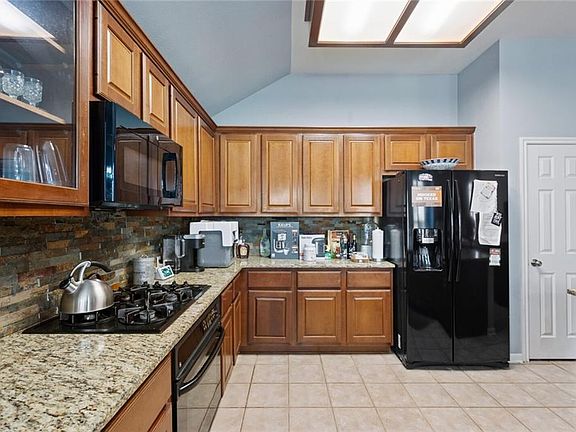 5th image of 2043 Kimbrook Dr