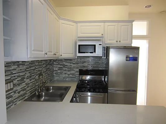 Rented by Aguayo & Huebener Brooklyn | media 23