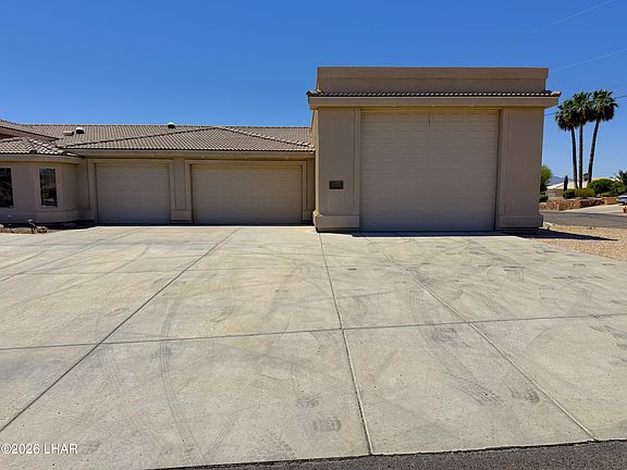 3rd image of 3722 Mission Way