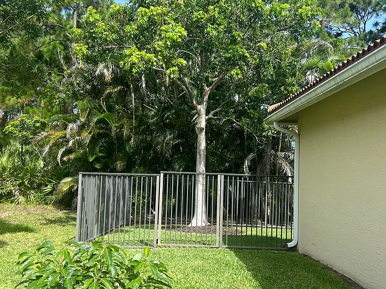 79 NE Abaca Way — Photo 20
