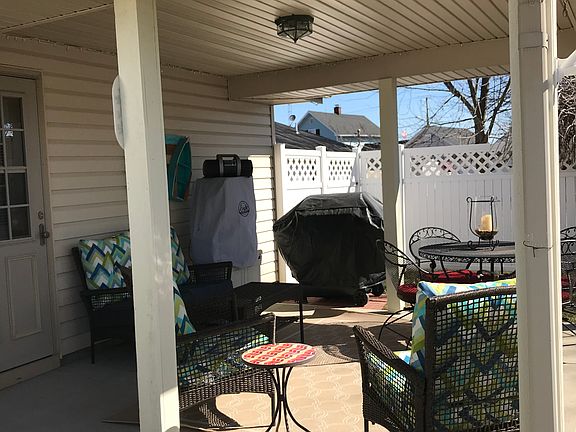 2nd image of 107 Union Place Dr