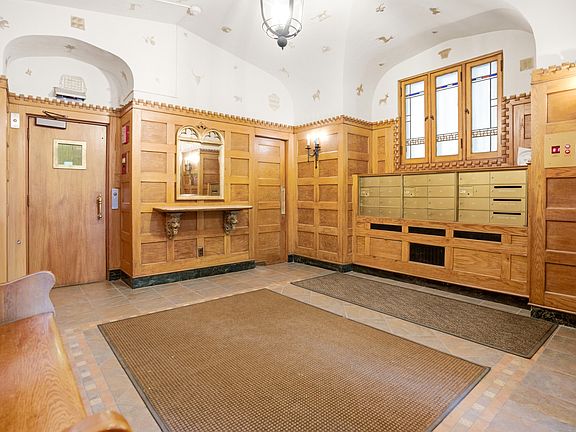 5th image of 5421 S Cornell Ave APT 14