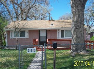 316 Cribbon Ave, Cheyenne, WY 82007