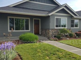 2809 SW Elmer Nelson Ln, Grants Pass, OR 97527