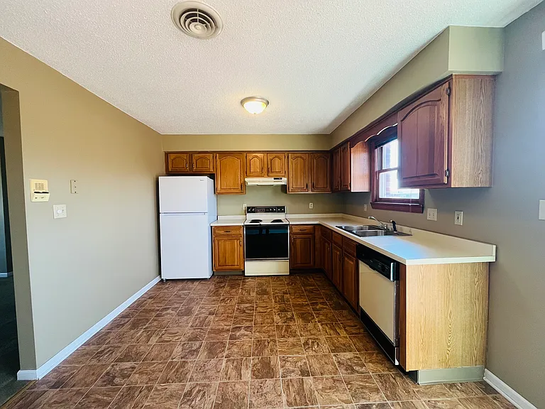 6868 Nickis Ln #3 — Photo 9
