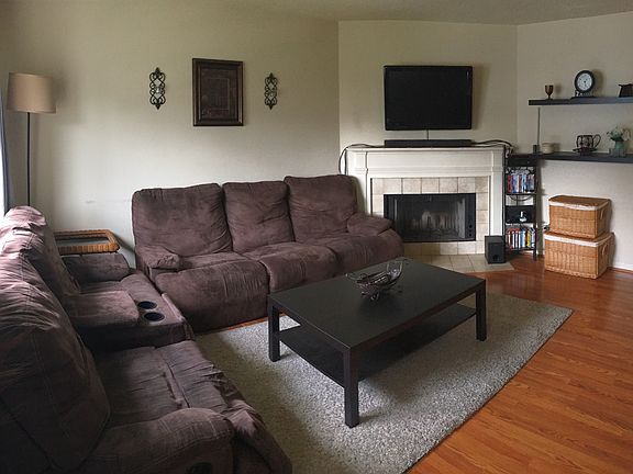 Living Room - from door