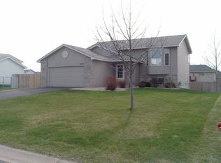 14430 Wintergreen St NW, Andover, MN 55304