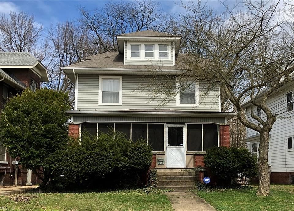 1st image of 345 Cloverdale Ave