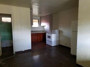 304 Olive Ave APT 10, Wahiawa, HI 96786