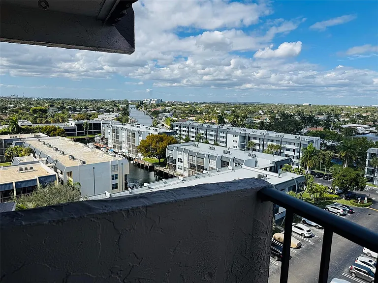 777 S Federal Hwy #16 — Photo 40