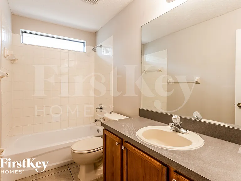 1521 Clapton Dr — Photo 17