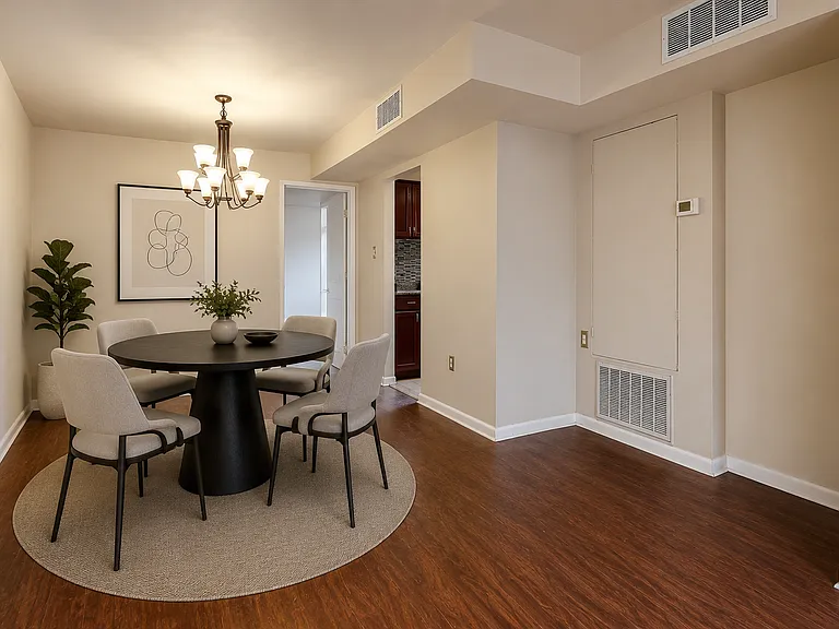 7611 Maple Ave #501 — Photo 18