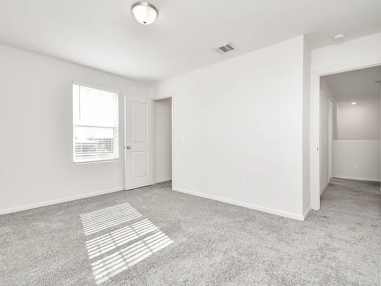 7802 Hightree Dr — Photo 35