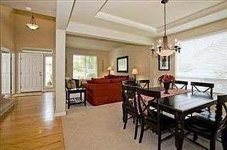 4th image of 10367 Capistrano Pl NE