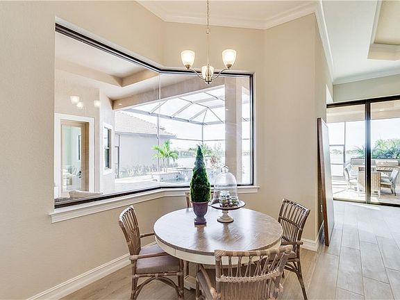 4th image of 276 Maraviya Blvd