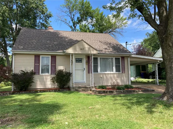 1413 E 8th St, Washington, MO 63090