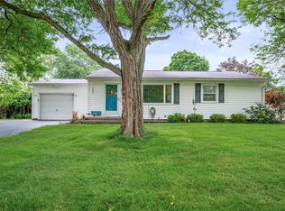 142 Kaymar Dr, Rochester, NY 14616