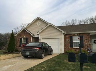 102 Vine School Ct, Herculaneum, MO 63048