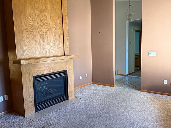 4th image of 312 W 13th St
