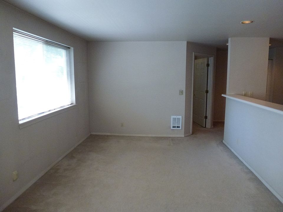 1st image of 5408 Meridian Ave N APT 205