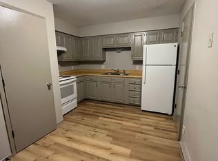 710 S 2nd Ave W #16, Newton, IA 50208