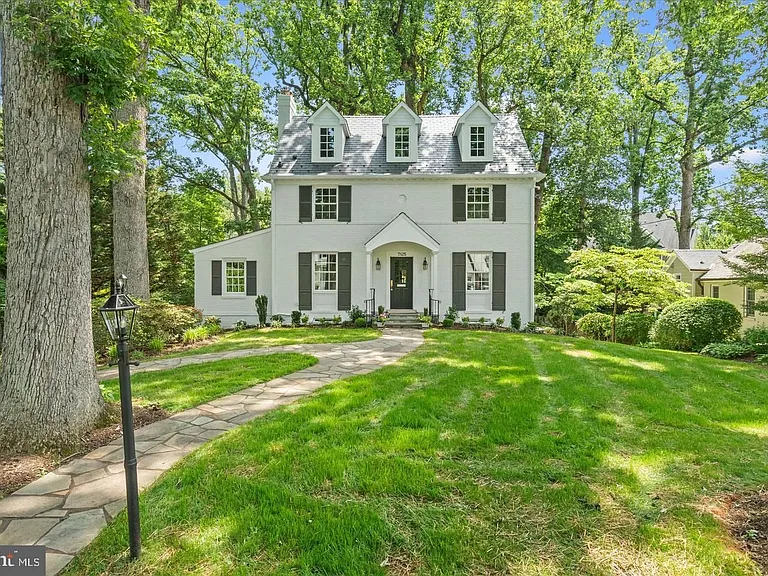 7825 Oldchester Rd — Photo 4