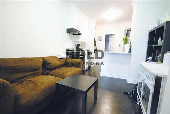 Rented by Bold New York | media 13