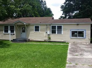10745 Red Oak Dr, Baton Rouge, LA 70815