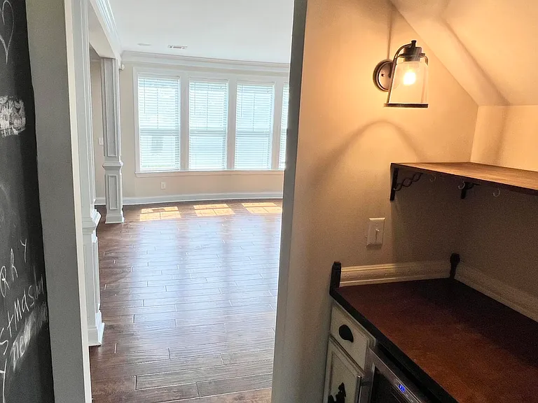 327 Clearwater Ln — Photo 10